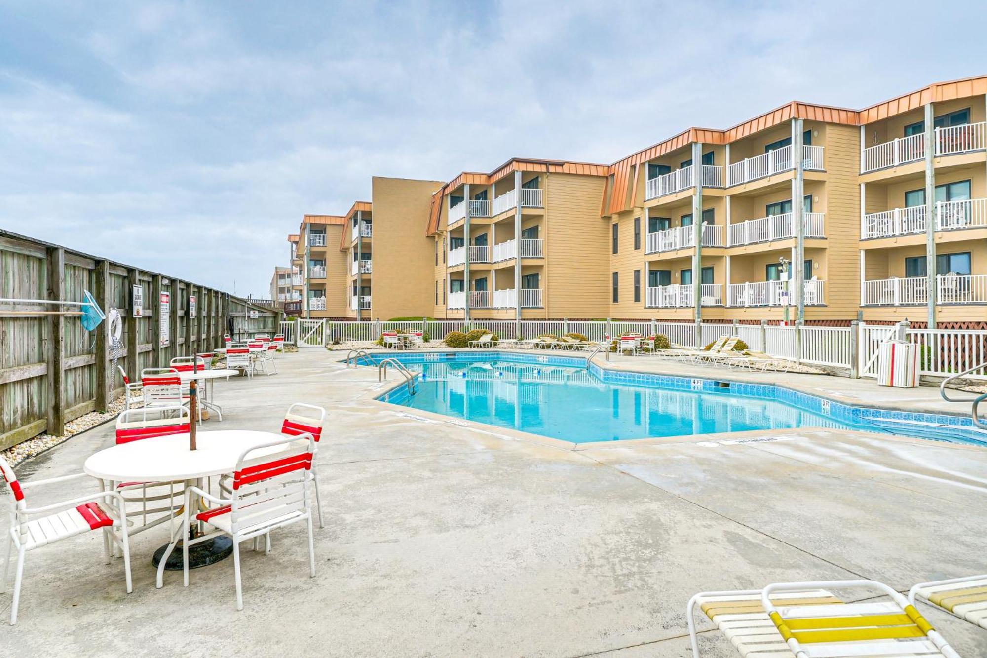Steps To The Beach Oceanfront Condo With Lanai! North Topsail Beach Eksteriør billede