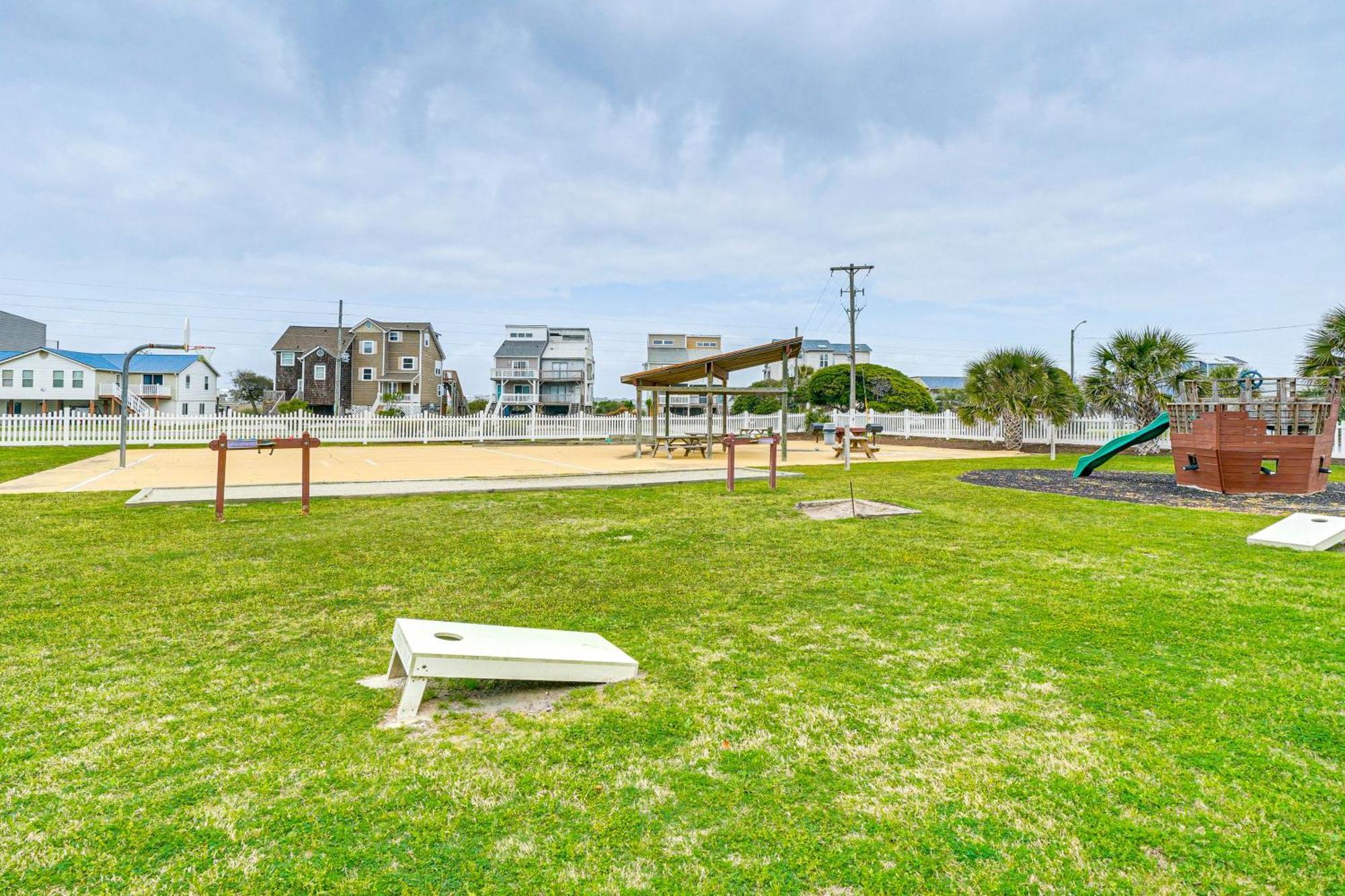 Steps To The Beach Oceanfront Condo With Lanai! North Topsail Beach Eksteriør billede