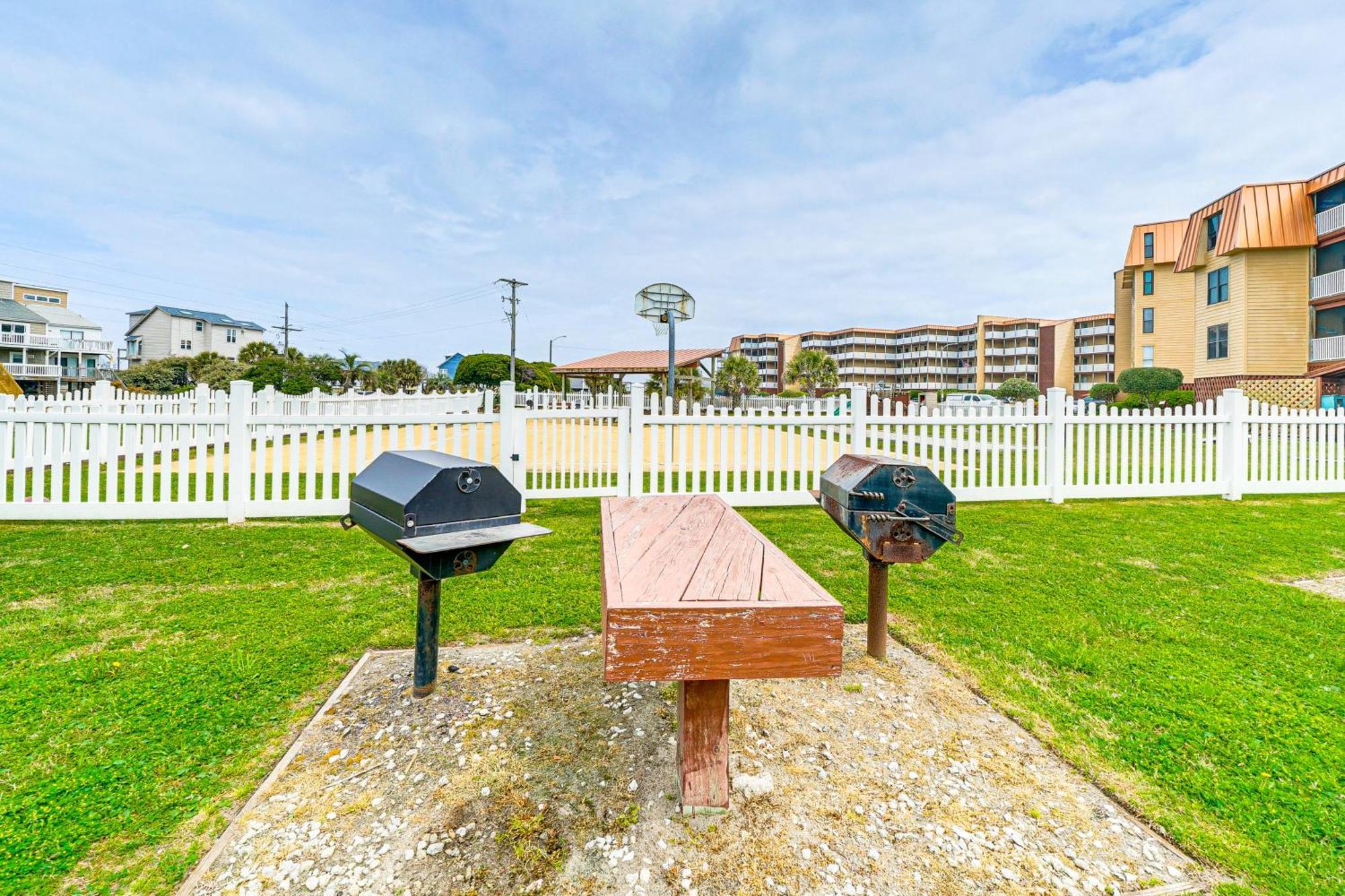 Steps To The Beach Oceanfront Condo With Lanai! North Topsail Beach Eksteriør billede